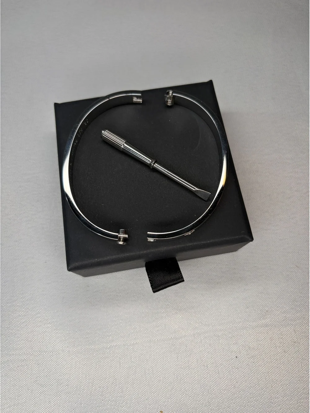 Silver Tone Screw Motif Bangle Bracelet with Screwdriver
